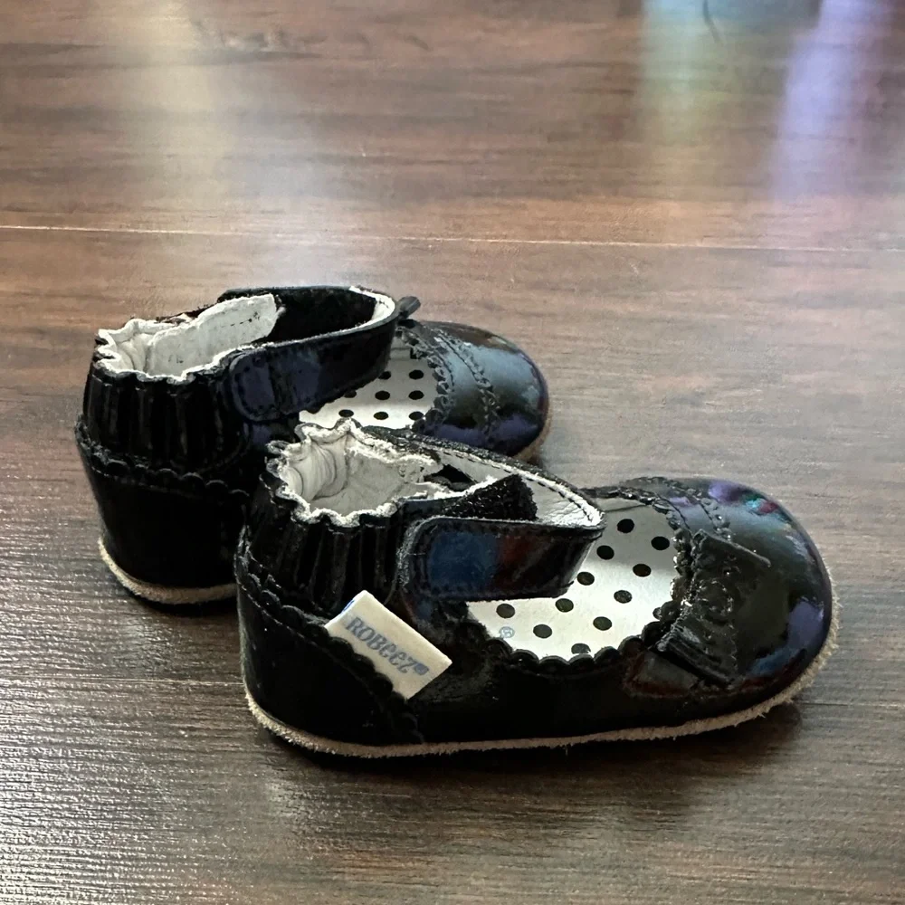 {Robeez} Black Kate First dress shoes